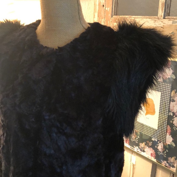 Neiman Marcus for Target Black faux Fur Jacket - Picture 2 of 3